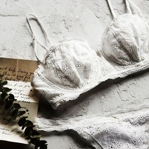 Elegant White Lace Bra and Panty Set